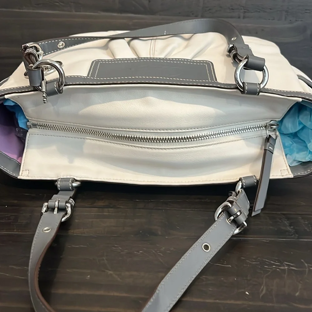 Coach East West Pleated Leather Gallery Satchel - F13759 - Picture 8 of 10